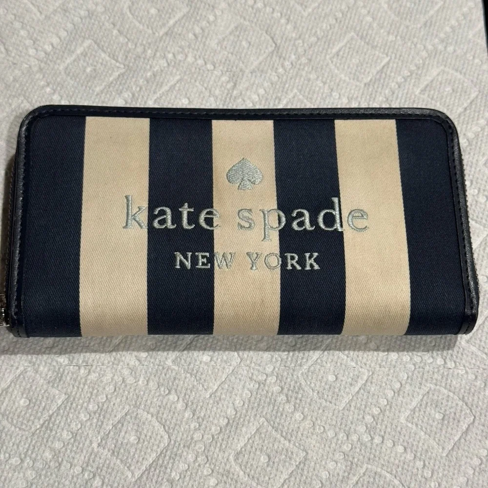 Kate Spade New York Elia Large Continental Wallet Blazer Blue Multi Silver Zip‎